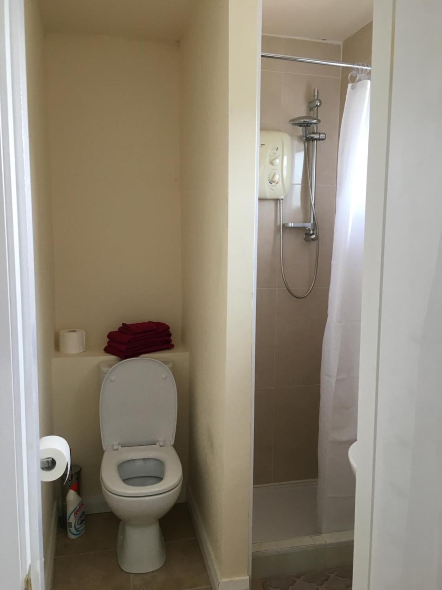 Private Double Rooms & Twin Rooms Rahoon Galway Exterior photo